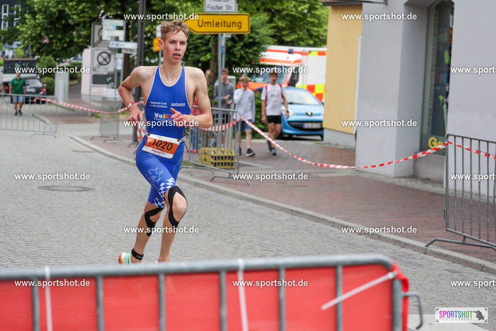 KSZ_3814 | Stadttriathlon Erding 2025. #yourpictrs #sportshot_your_pictrs @Sportshotphotography #stadttriathlonerding Copyright: www.sportshot.de