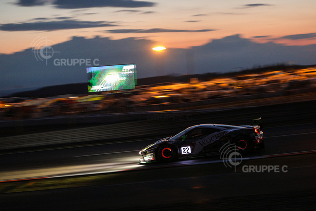 24hNbr19_0041900PF_SP | Wochenspiegel Team MonschauGeorg Weiss, Leonard Weiss, Indy Dontje, Hendrik StillFerrari 488 GT3 - Realisiert mit Pictrs.com