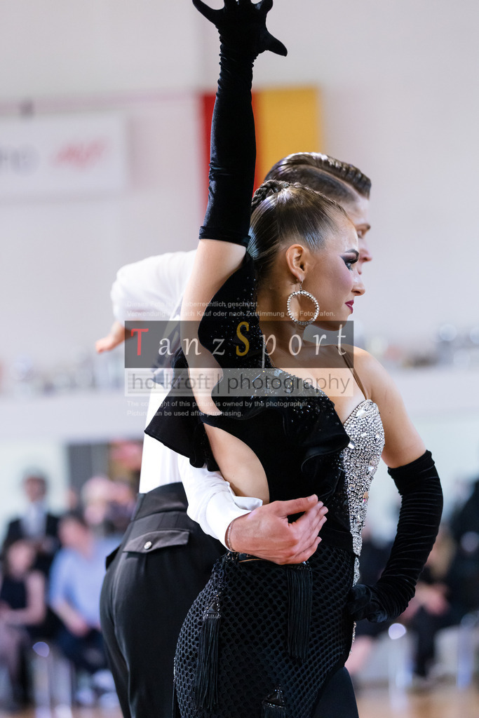20240616_D-Cup-HGR-Latein_4638 | Tanzsportbilder, Standardtanz, Lateintanz, WDSF, DTV, LTVB, dancecomp, goc, hessen tanzt, blaues band der spree, walzer, tango, wiener walzer, slowfox, quickstepp, samba, rumba, cha-cha-cha, paso doble. jive, hd-kroft photography, turniertanzsport
