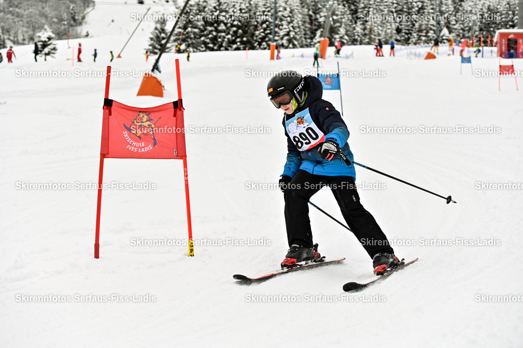 SRF_20.02.2026_1124 | Skirennfotos,Serfaus,Fiss,Ladis,Kinderskirennen,Winter,Tirol,Oberland,skirace,SFL,feelfree,weil wir's genießen,ski,Ski,skifahren,Sonnenplateau, - Realisiert mit Pictrs.com