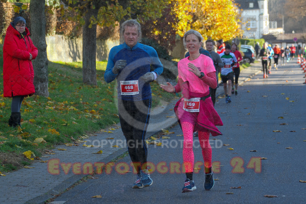 241201_1226_EV4_2442 | Sportfotografie im Rhein-Sieg Kreis, Köln, Bonn, NRW, Rheinland Pfalz, Hessen, etc. Unser Tätigkeitsfeld umfasst den Laufsport vom Volkslauf über den Marathon, Duathlon, Triathon bis zum Ultralauf wie Kölnpfad Ultra oder Schindertrail.