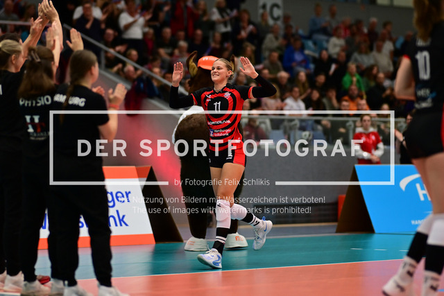 Volleyball I Frauen I Saison 2025-2026 I Bundesliga I 5. Spieltag I ETV Hamburger Volksbank Volleys - Dresdner SC I 06772 | Der Sportfotograf. - Realisiert mit Pictrs.com