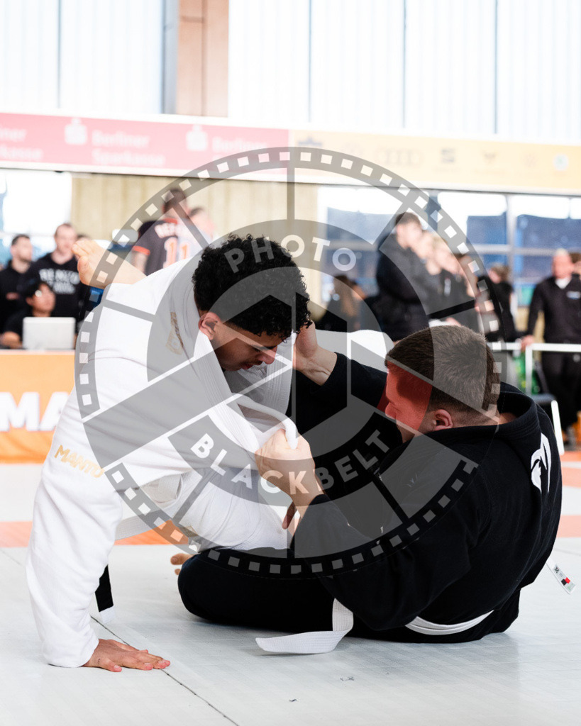 20251122PBB10400 | Athletes compete during the Grappling Industries Berlin Jiu-Jitsu and Grappling Championship, on November 22, 2025 in Berlin, Germany. © photoblackbelt