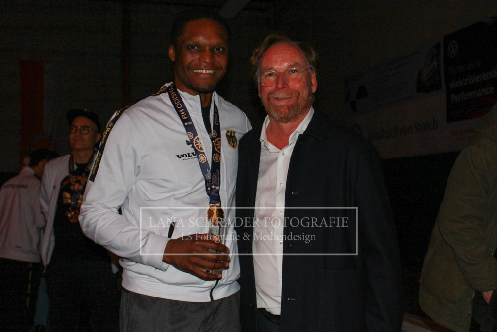 WM EMPFANG 30.01.23 LSF-39 | lanaschraderfotografie - Realisiert mit Pictrs.com