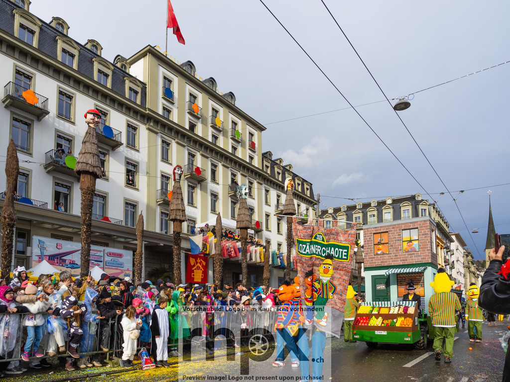 Fritschi-Umzug Luzern 2026 | Foto-Standort: Schweizerhof Luzern - Realisiert mit Pictrs.com