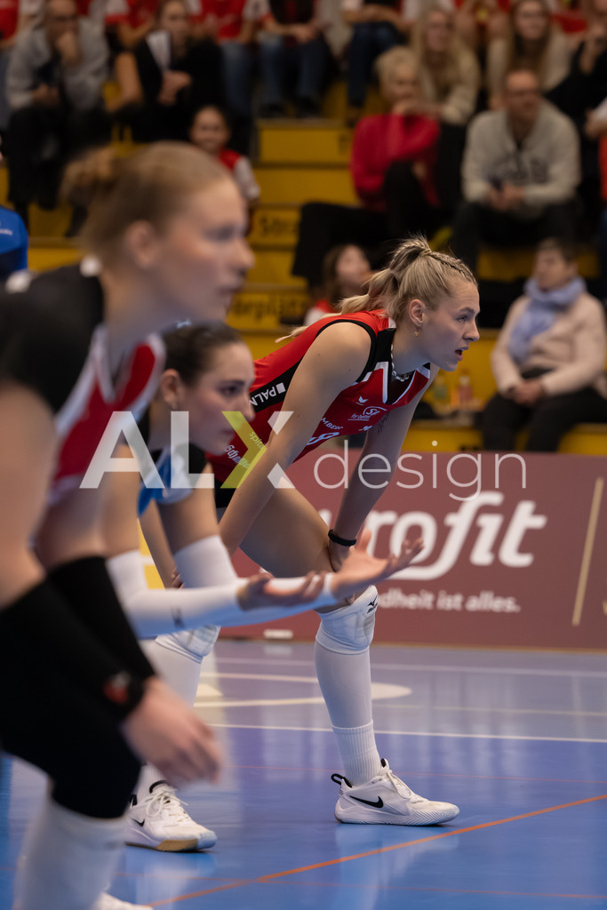 Volleyball I Frauen I Saison 2025-2026 I Volleyball NLA | Women I Round 16 I VC Kanti Schaffhausen - Viteos NUC I 31.01.2026 | 8 Lina-Marie Lieb (DE) (VC Kanti Schaffhausen) – Aussen - Realisiert mit Pictrs.com