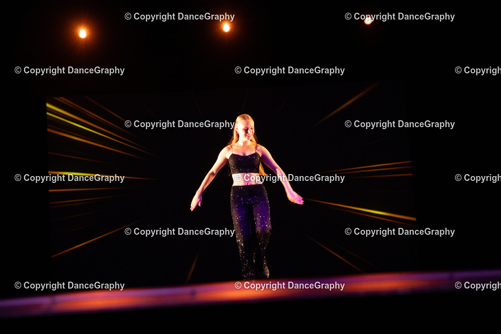 GPHY4134 | DanceGraphy - Realisiert mit Pictrs.com
