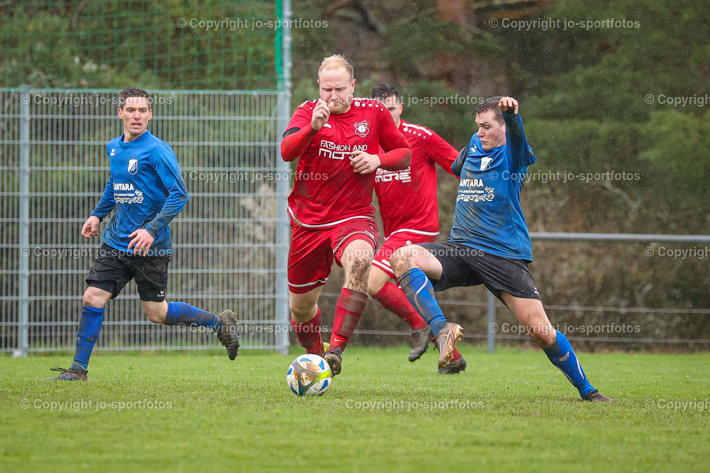 BQ3I5849 | 15.04.2023; kreisliga A Wetzlar; Rasenplatz Niederlemp; SpVgg Lemp - TSV Blasbach; Ergebnis: 0:1 (0:0)