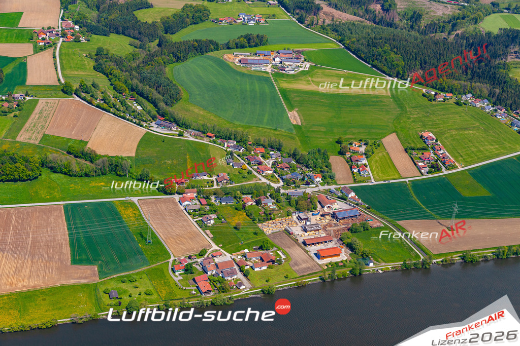 Das Luftbild der Stadt Irring wurde 2019 vom Flugzeug heraus erstellt (keine Drohne) Aufnahmehöhe ca.400 Meter- hohe Auflösung- beste Druck-Qualität garantiert!