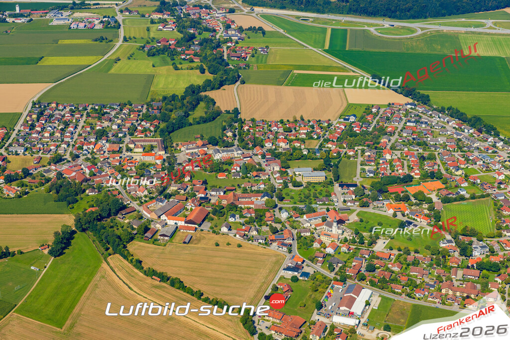 Luftaufnahme der Stadt Kirchham - Die Luftaufnahme wurde 2025 vom UL-Flugzeug heraus erstellt ( keine Drohne ) - Hochauflösende Luftaufnahme - für professionelle Ausdrucke geeignet. Die Geschenkidee !Mit Lizenz und Bildrechte bestellbar