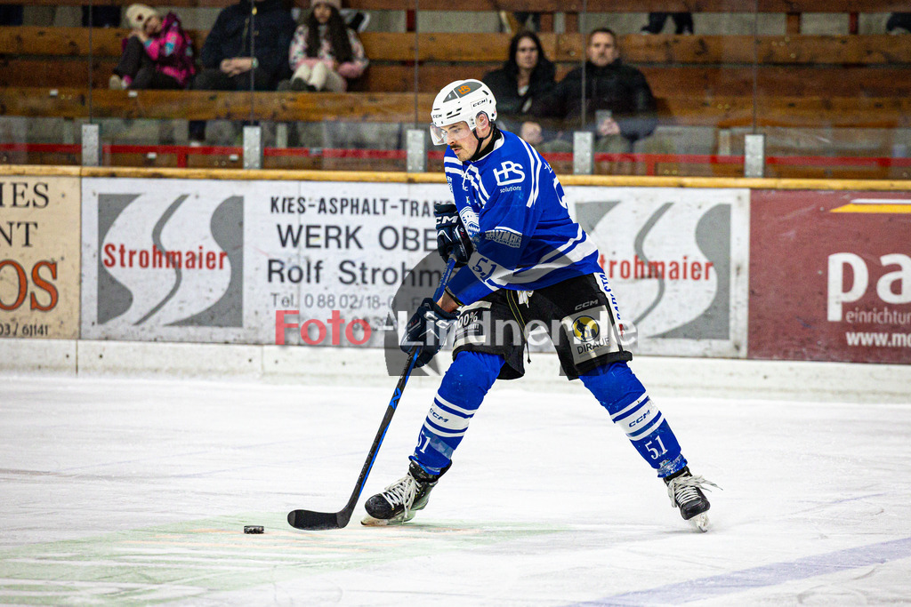 SC Forst NATURE BOYS gegen ESC Hassfurt HAWKS | Eishockey Landesliga Herren Playoffs 2024/25 - Spiel 2 von 4, SC Forst NATURE BOYS gegen ESC Hassfurt HAWKS, 20250222,Maximilian BRAUER (Nature Boyz 51) in Aktion, Freisteller,2025-02-22 in Peißenberg (Eisstadion Peißenberg)Maximilian BRAUER (Nature Boyz 51)Copyright: WolfgangxLindner foto-lindner.de