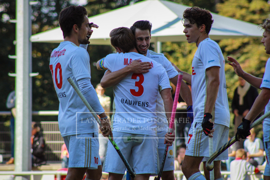 Rot - Weiß Köln - Münchner SC 25.09.22-58 | lanaschraderfotografie - Realisiert mit Pictrs.com