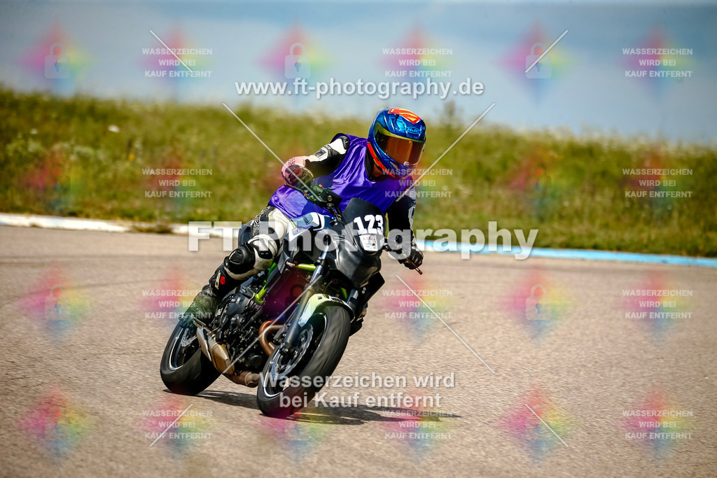 Chambley Juli-2895 | Hier findet Ihr Bilder von Touristenfahrten auf der Nürburgring Nordschleife oder von anderen Veranstaltungen die ich besucht habe. Viel Spass beim Durch Schauen 