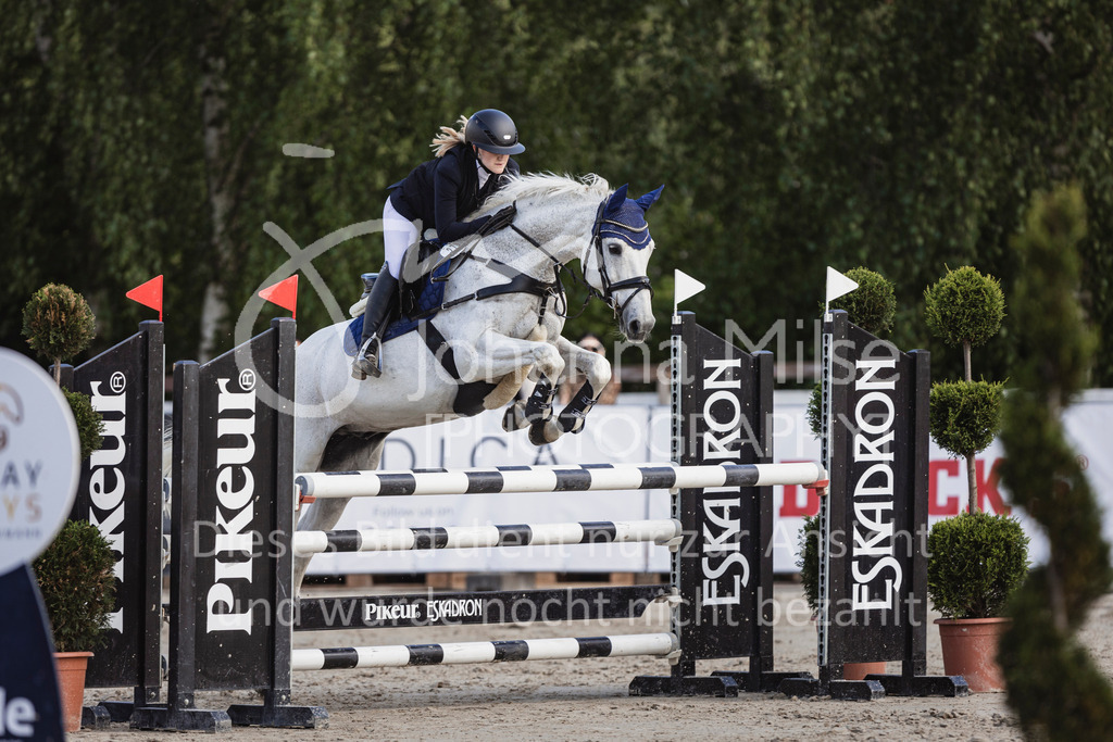 250530_MayDays_L-Spr-429 | Deine schönsten Turniermomente als professionelle Fotos! Entdecke hochwertige Pferdesport-Fotografie im Online-Shop. Jetzt Fotos finden & bestellen!