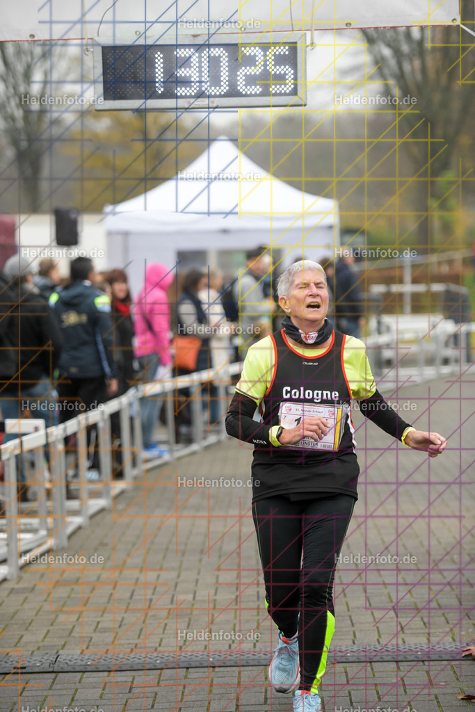 Neusser Erftlauf 2025  | 15km Neusser Erftlauf 2025 Foto: Heldenfoto.de