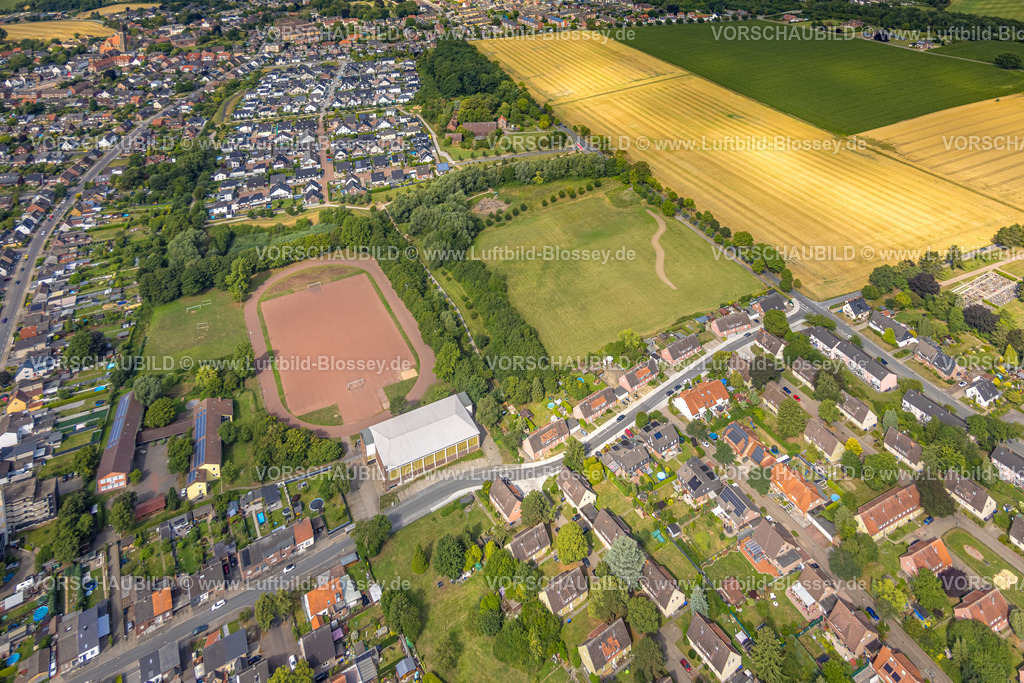 Hamm250700146Bockum-Hoevel | Luftbild, künftiges Baugebiet südlich Horster Straße, Sporthalle und Sportplatz Fußballstadion des FC Hamm 2011 e.V.,  Wohngebiet Stefanstraße, Bockum-Hövel, Hamm, Ruhrgebiet, Nordrhein-Westfalen, Deutschland