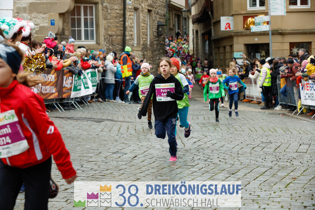 400m AOK Junior Cup | 3 Koenigslauf 2024 400m AOK Junior Cup - Realisiert mit Pictrs.com