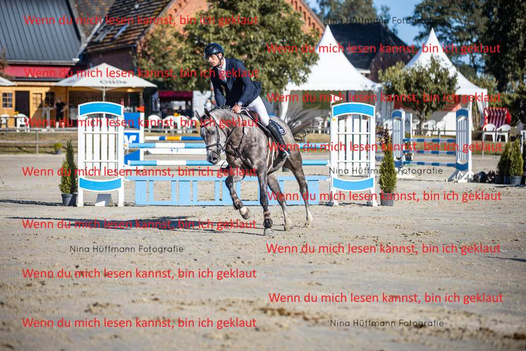 BK1A6013 | Turnierbilder Turnierfotos Nina Hüffmann Turnierfotografie Pferdefotografie Tierzeichnung Haustierzeichnung Pferdezeichnung Hundezeichnung Videograf  - Realisiert mit Pictrs.com
