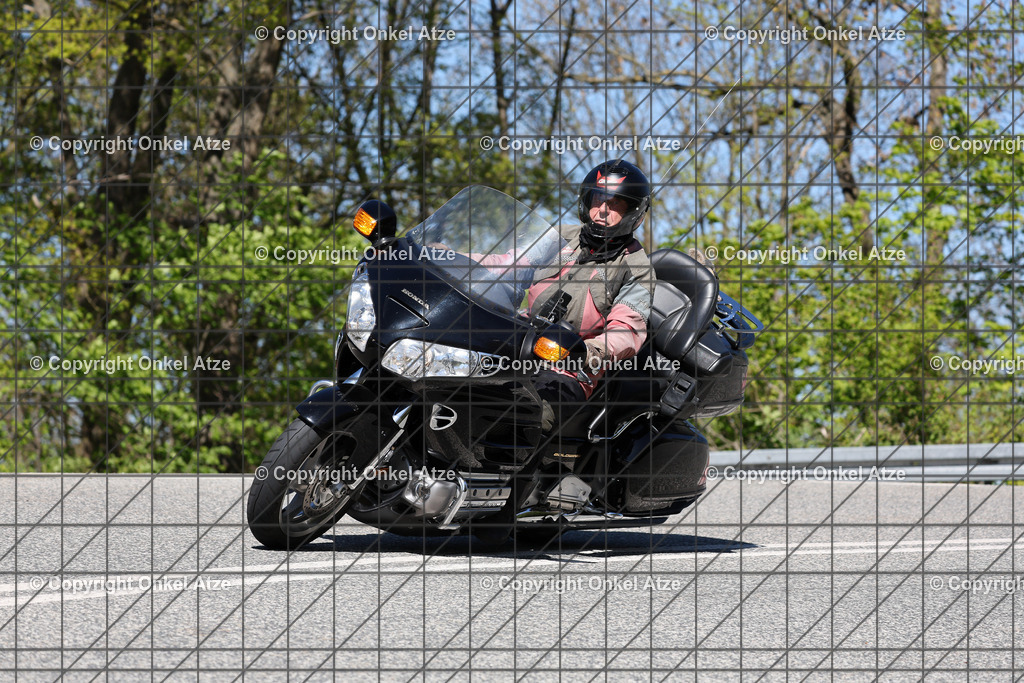 IMG_7315 | Fotograf am Kyffhäuser. Onkel Atze. Kyffhäuser Rennstrecke. Café36. Motorsportfotografie. - Realisiert mit Pictrs.com