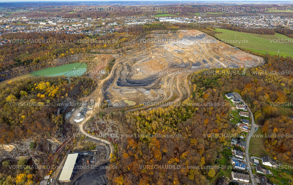 Hagen251101919 | Luftbild, Steinbruch Steltenberg und herbstlicher Wald, Hohenlimburg, Hagen, Ruhrgebiet, Nordrhein-Westfalen, Deutschland