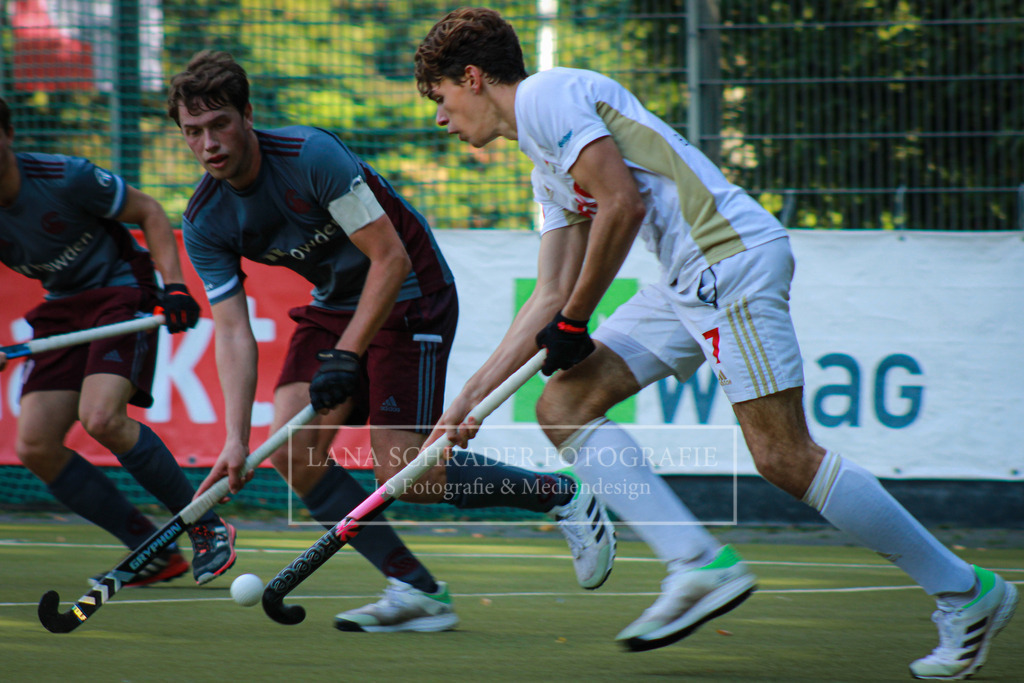 Rot - Weiß Köln - Münchner SC 25.09.22-52 | lanaschraderfotografie - Realisiert mit Pictrs.com