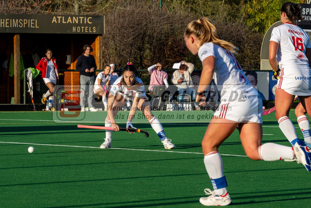BHC Damen - DHC 3-4 3.11.24 SG-1442 | Hockey,Sport,Fieldhockey,1.Bundesliga,2.Bundesliga,Sportfotografie,Shop,Sportphotography,Feldhockey,Hockeyliga