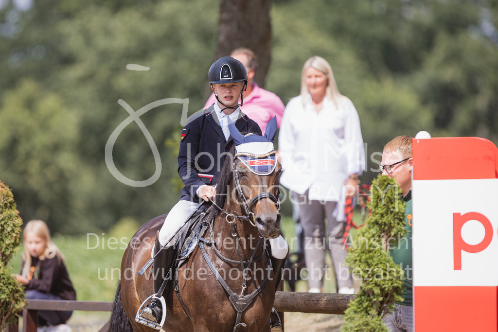 220730_BHO_PonyTrophy-394 | Deine schönsten Turniermomente als professionelle Fotos! Entdecke hochwertige Pferdesport-Fotografie im Online-Shop. Jetzt Fotos finden & bestellen!