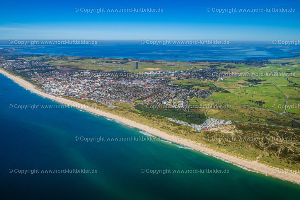 Sylt_Westerland_Campingplatz_ELS_8026060923 | SYLT 06.09.2023 Campingplatz mit Wohnwagen und Zelten im Küstenbereich der Nordsee im Ortsteil Westerland in Sylt im Bundesland Schleswig-Holstein, Deutschland. Weiterführende Informationen bei: Campingplatz Westerland. // Campsite with caravans and tents in the coastal area of North Sea in the district Westerland in Sylt in the state Schleswig-Holstein, Germany. Further information at: Campingplatz Westerland. Foto: Martin Elsen