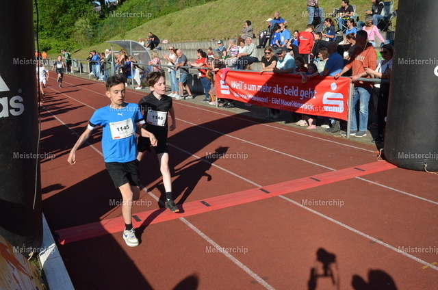 18-04-21_ | Meisterchip Fotoshop - Realisiert mit Pictrs.com