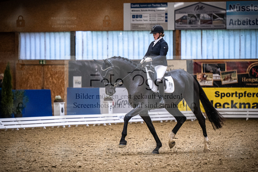 DOS_1494 | Entdecke hochwertige Reitturnierfotos von Foto Oger. Professionell, emotional und authentisch – jetzt Lieblingsmomente im Shop bestellen. - Realisiert mit Pictrs.com