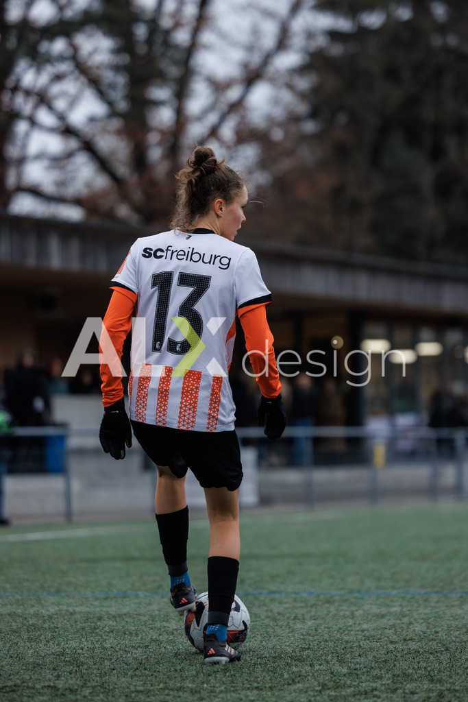 Fußball I Frauen I Saison 2025-2026 I Freundschaftsspiel I FC Aarau Frauen - SC Freiburg U20 I 24.01.2026 | 13 Pauline Ihme (SC Freiburg U20) – Abwehr - Realisiert mit Pictrs.com
