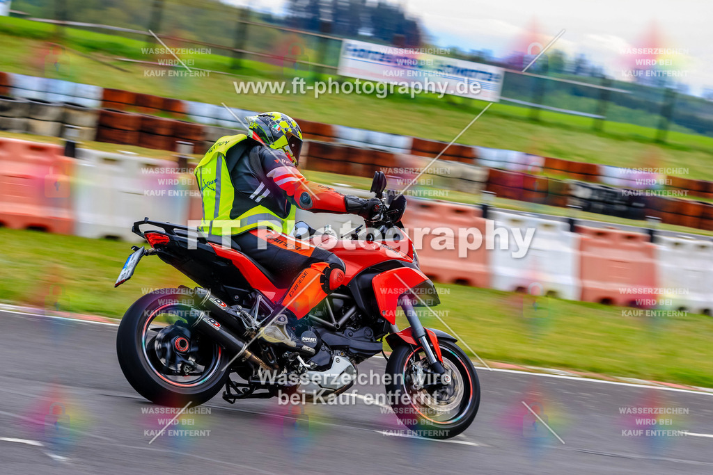 _OTO3145 | Hier findet Ihr Bilder von Touristenfahrten auf der Nürburgring Nordschleife oder von anderen Veranstaltungen die ich besucht habe. Viel Spass beim Durch Schauen 