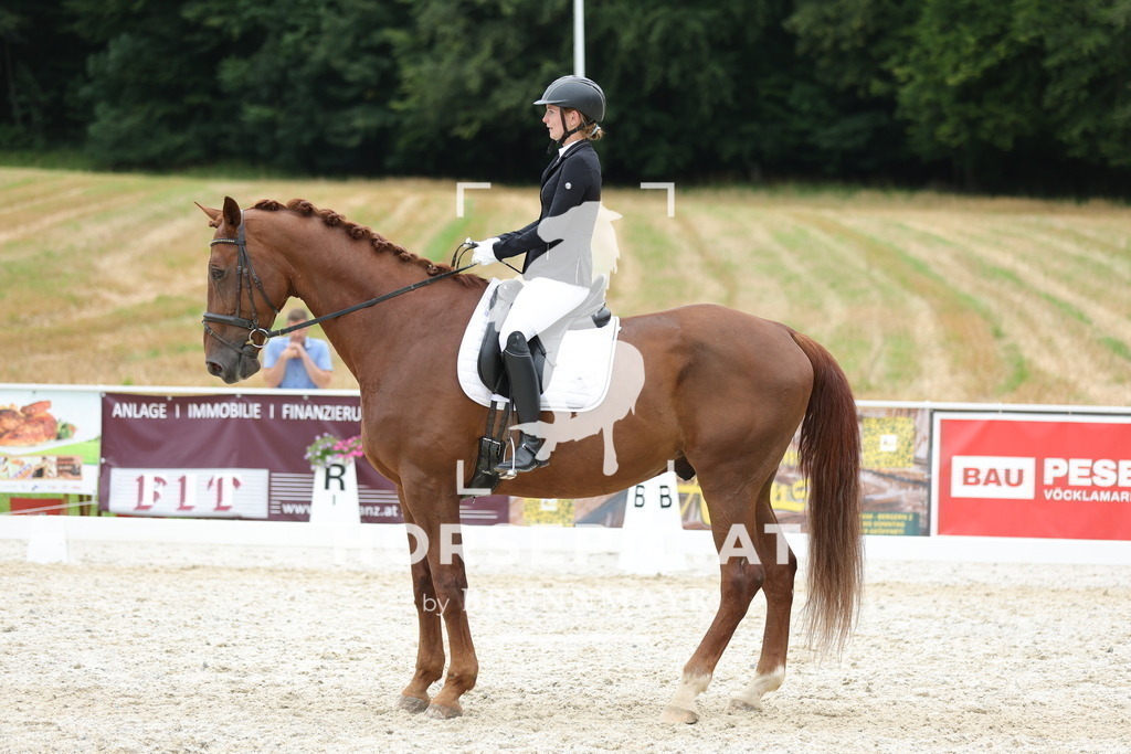 0P6A1710 | Willkommen bei Brunnmayr - Design & Fotografie – Ihrem Spezialisten für Reitturniere und Pferdeveranstaltungen in Oberösterreich, Salzburg und Bayern! Seit über 17 Jahren sind wir leidenschaftlich dabei.