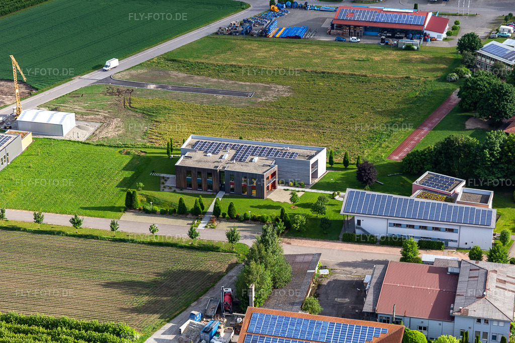 Luftbild: Camphill Ausbildungen gGmbH in Frickingen im Bundesland Baden-Württemberg in Deutschland. Foto: IMG_132040.jpg vom 26.05.2022 durch Werner Riehm/FLY-FOTO.de• Camphill Ausbildungen