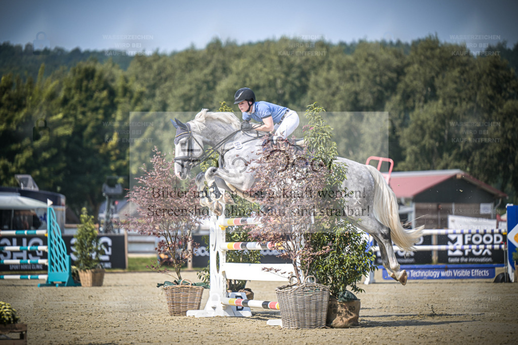 DOS_0789 | Entdecke hochwertige Reitturnierfotos von Foto Oger. Professionell, emotional und authentisch – jetzt Lieblingsmomente im Shop bestellen. - Realisiert mit Pictrs.com