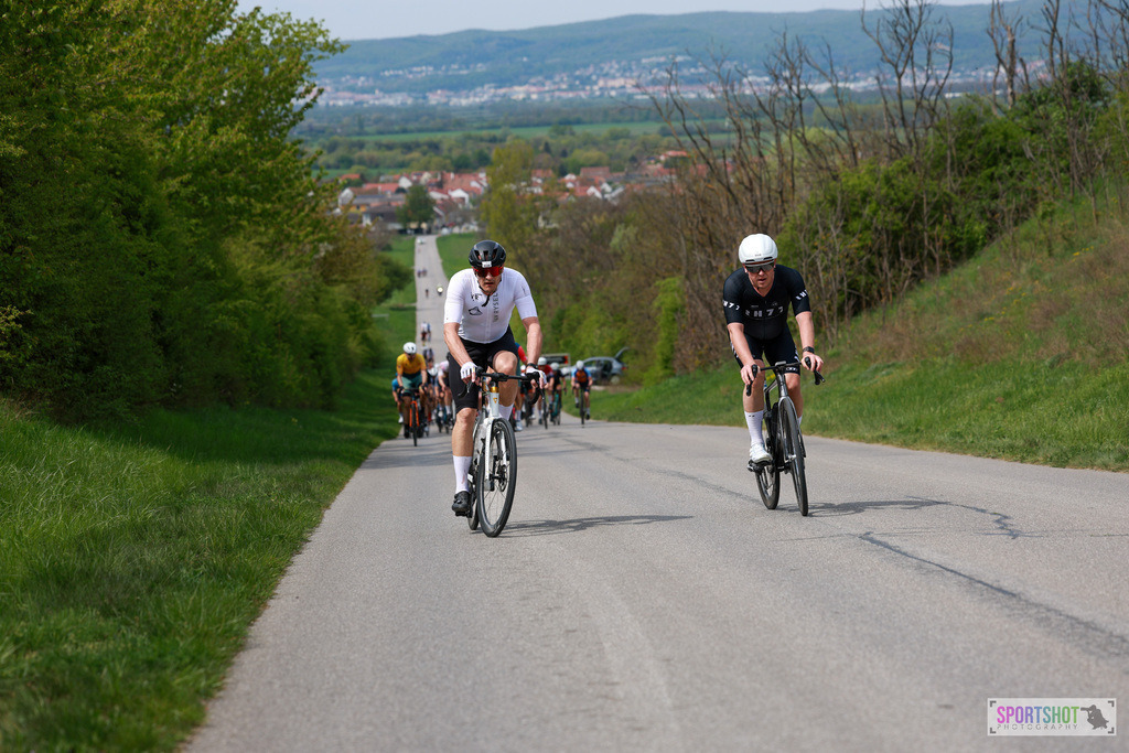 343_AR6_0286 | Neusiedlersee Radmarathon 2026@sportshot_your_pictrs #yourpictures#roadtowm2029 #nrm #neusiedlerseeradmarathon #neusiedlersee #neusiedlerseetourismus #burgenland #mörbisch #nrm26 #burgenlandtourismus #voglundco #poweredbyburgenlandtourismus #radsport #rad #marathon #ucigranfondo #visitburgenland #ucigranfondoworldseries