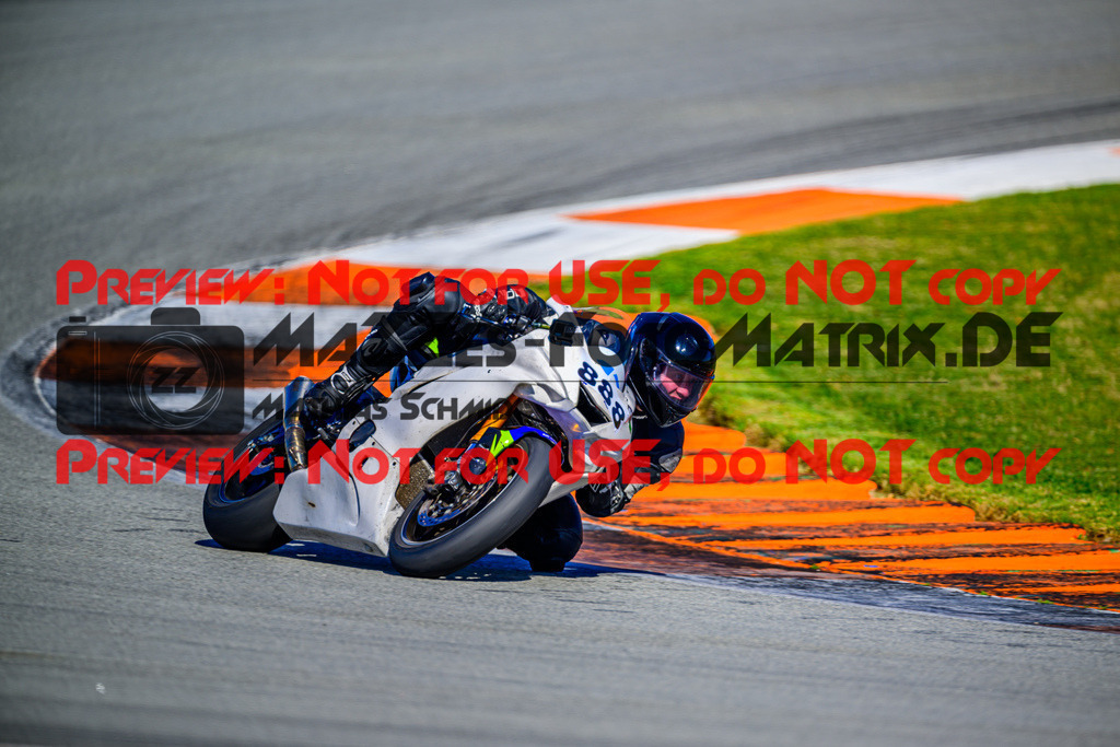 MaZZes_Fotomatrix_20260327_6007705_4128 | GRUEN