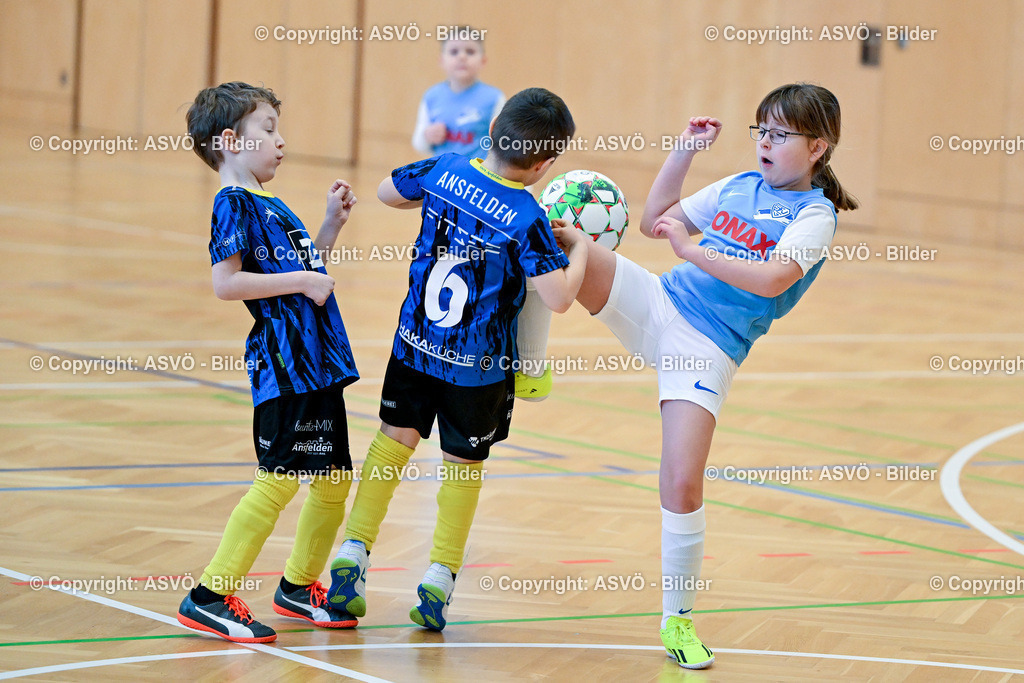 ASVÖ_ Fussballturnier SV Gallneukirchen_ 08.02.2025-40 | 08.02.2025, Gallneukirchen, AUT, ASVÖ, Fussball Nachwuchs Hallenturnier 2025, SV Gallneukirchen im Bild Teilnehmer U 7©Harald Dostal / fodo.media - Realisiert mit Pictrs.com
