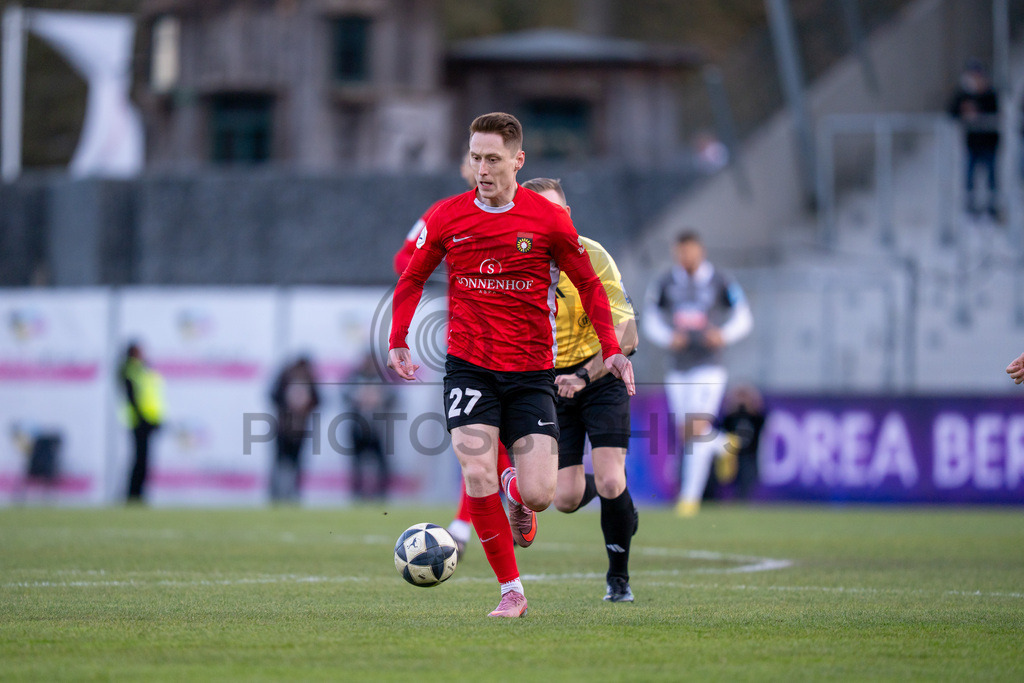 SG Sonnenhof Grossaspach vs. SSV Ulm 1846 Fussball, Fussball, WFV-Pokal, Viertelfinale, 01.04.2026 | Loris Maier (SG Sonnenhof Grossaspach, #27),SG Sonnenhof Grossaspach vs. SSV Ulm 1846 Fussball, Fussball, WFV-Pokal, Viertelfinale, 01.04.2026