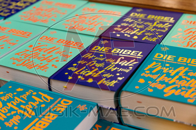 MAE-pic_101 | Der online Fotoshop des Inzeller Fotografen MAE - Marc Anton Eicher. Hier können Sie ihre Fotos und Stockfotos online bestellen als Download oder als Ausdruck, der ihnen bequem nach Hause geschickt wird.
Ihr Marc Anton Eicher - der Inzeller Fotograf - Realisiert mit Pictrs.com