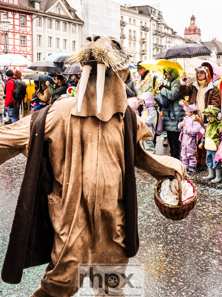 Chendermonschter 2026 | Stimmungsvolle Fotokunst aus Luzern. Erlebe den Pilatus, den See und die Stadt Luzern in exklusiven Aufnahmen in der Fotogalerie & Shop. - Realisiert mit Pictrs.com