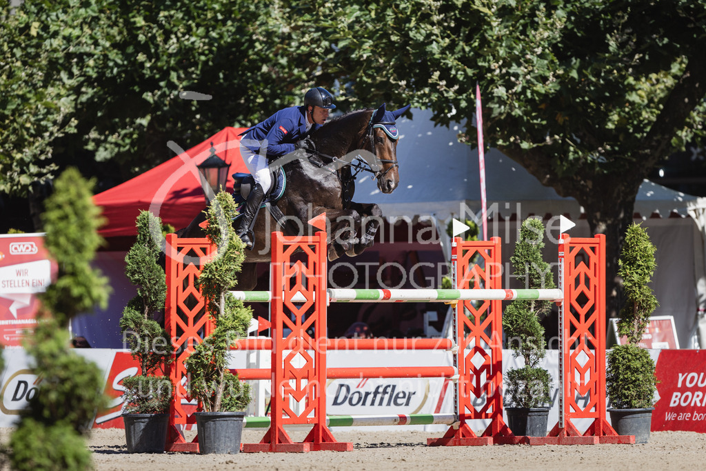 230908_OWLCh_LargeTour-425 | Deine schönsten Turniermomente als professionelle Fotos! Entdecke hochwertige Pferdesport-Fotografie im Online-Shop. Jetzt Fotos finden & bestellen!