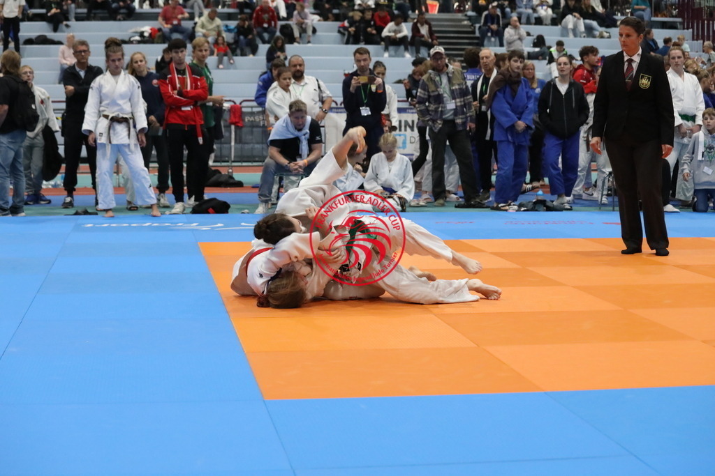 1J7A2533 | Fotos vom Adler Cup - Pictures from Adler Cup

Hier findet Ihr alle Eindrücke und großen Momente der Adler Cup Wochenenden. Here you will find all impressions and great moments of the Adler Cup weekends. - Realisiert mit Pictrs.com