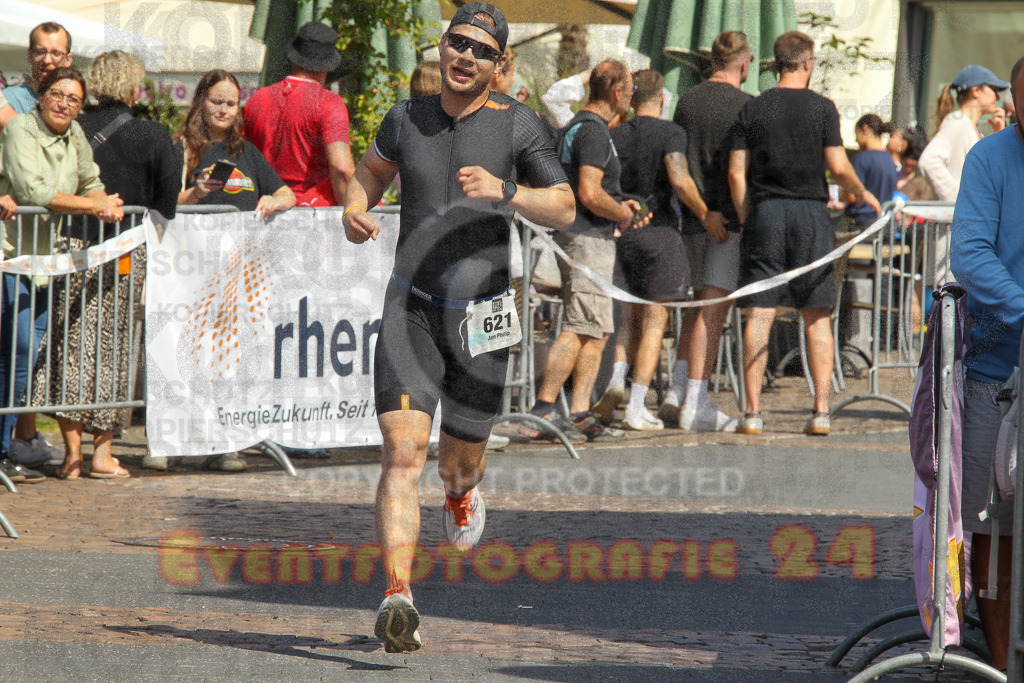 250824_1436_EV4_1982 | Sportfotografie im Rhein-Sieg Kreis, Köln, Bonn, NRW, Rheinland Pfalz, Hessen, etc. Unser Tätigkeitsfeld umfasst den Laufsport vom Volkslauf über den Marathon, Duathlon, Triathon bis zum Ultralauf wie Kölnpfad Ultra oder Schindertrail.