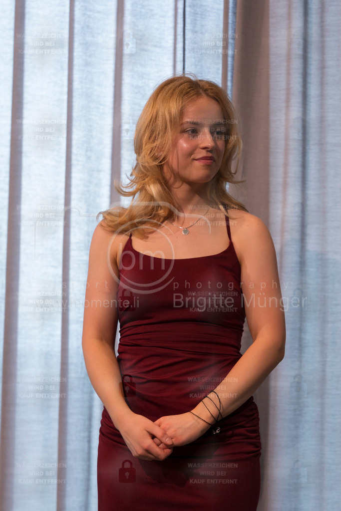 FeusiDiplomfeier_R6OO3203 | Brigitte Münger / bmsportphotography - Realisiert mit Pictrs.com