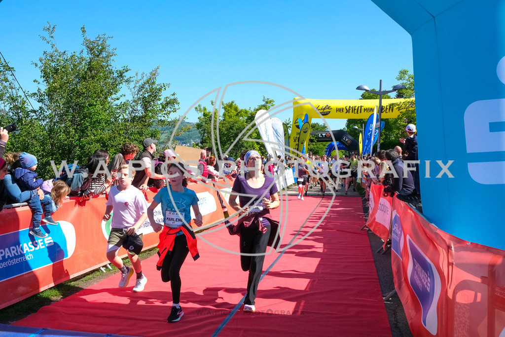 ..... | LINZ,AUSTRIA,27.April 24, Int. 3 Brückenlauf Linz  , Image shows: Photo: WAPICS / Michael ring