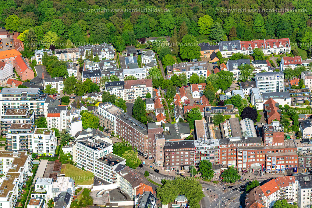 Hamburg_Winterhude_ELS_8496180522 | HAMBURG 18.05.2022 Stadtteilansicht von Winterhude Winterhuder Marktplatz in der Hansestadt Hamburg. // View of the Winterhude part on the Eastern riverbank of the Aussenalster in the Hanseatic city on place Winterhuder Marktplatz of Hamburg in Germany. Foto: Martin Elsen