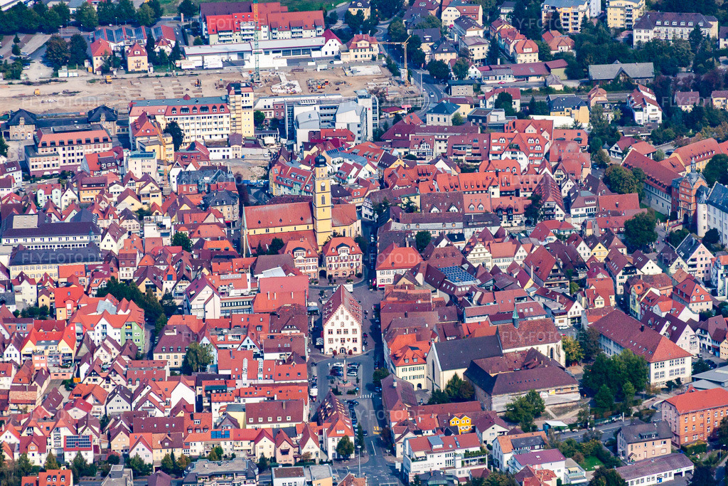 Luftbild: Marktplatz in der Altstadt in Bad Mergentheim im Bundesland Baden-Württemberg in Deutschland. Foto: IMG_45661-1708.jpg vom 25.09.2011 durch Werner Riehm/FLY-FOTO.de