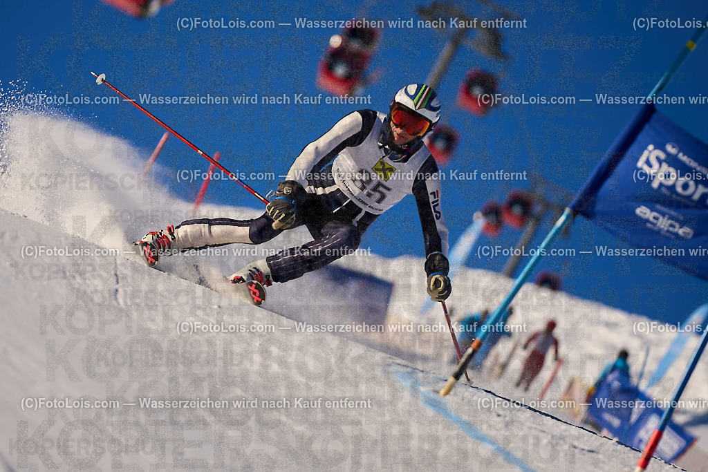 ALP2627_MASTERS-Cup_GS-B Herrn_Brodocz Thomas | (C)FotoLois.com, Alois Spandl. FIS Masters-Cup Wildschönau, Giant Slalom auf der Piste Schatzberg GS, Siegerehrung auf dem Dorfplatz Niederau, Sa 13. Januar 2024.