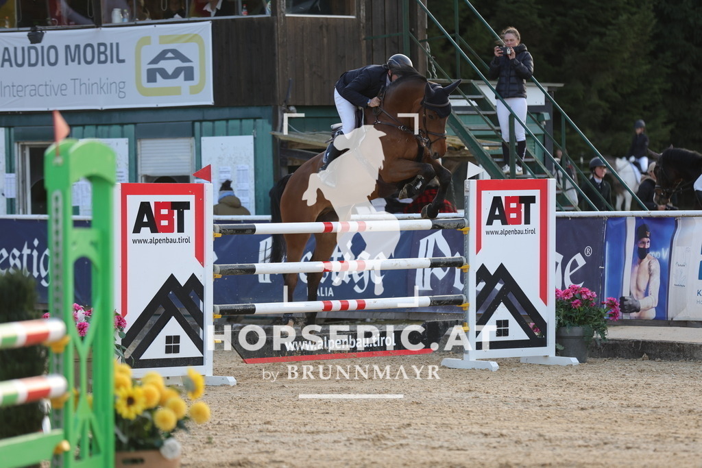 0P6A3324 | Willkommen bei Brunnmayr - Design & Fotografie – Ihrem Spezialisten für Reitturniere und Pferdeveranstaltungen in Oberösterreich, Salzburg und Bayern! Seit über 17 Jahren sind wir leidenschaftlich dabei.